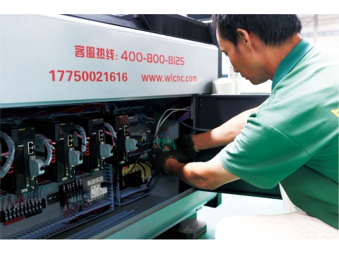 Desde la entrega hasta la producción: Jinzuan ofrece soporte técnico completo para clientes croatas.
